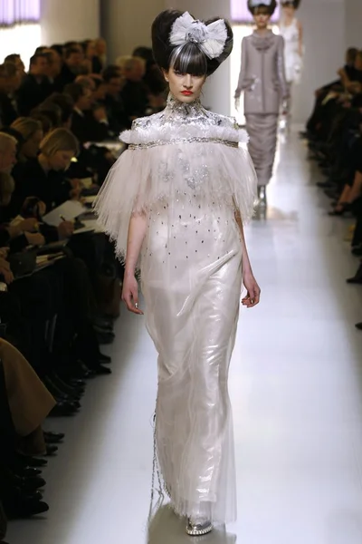 Look 57